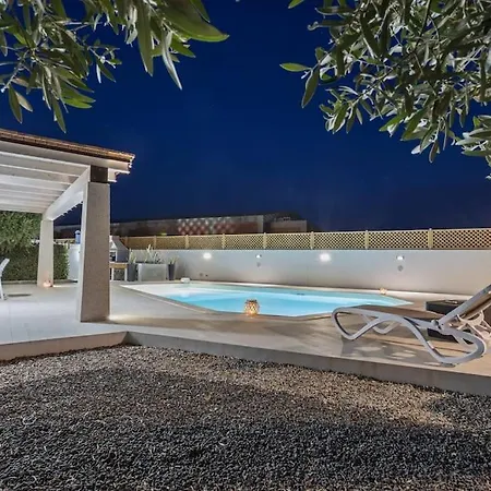 350 Mt Claudia Con Piscina Privata * Tertenia