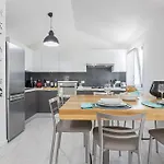 350 Mt Claudia Con Piscina Privata Villa *