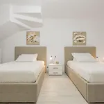 350 Mt Claudia Con Piscina Privata