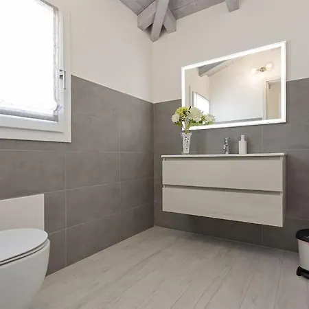 Villa 350 Mt Claudia Con Piscina Privata *