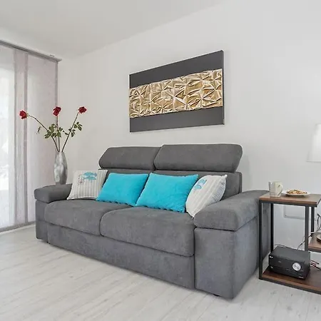 350 Mt Claudia Con Piscina Privata