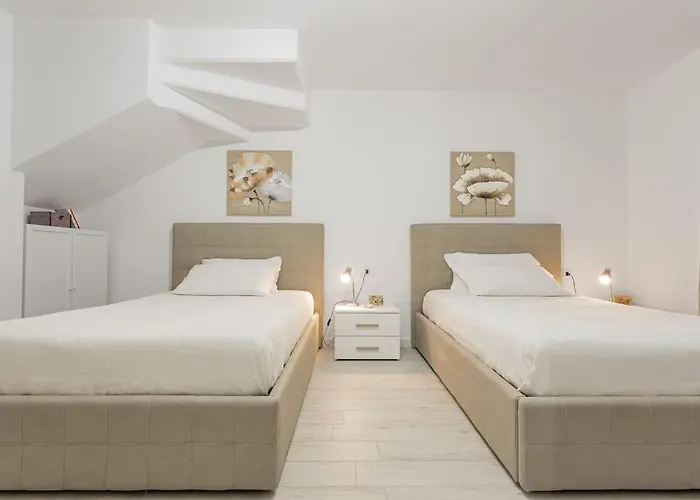 350 Mt Claudia Con Piscina Privata