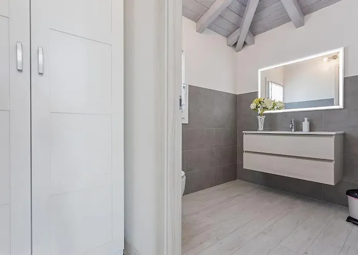 350 Mt Claudia Con Piscina Privata *